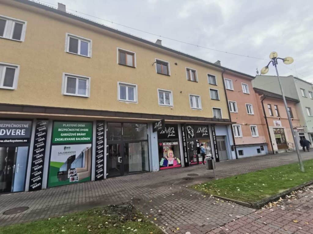 Prenajmem podnikateľský priestor v úplnom centre Popradu
