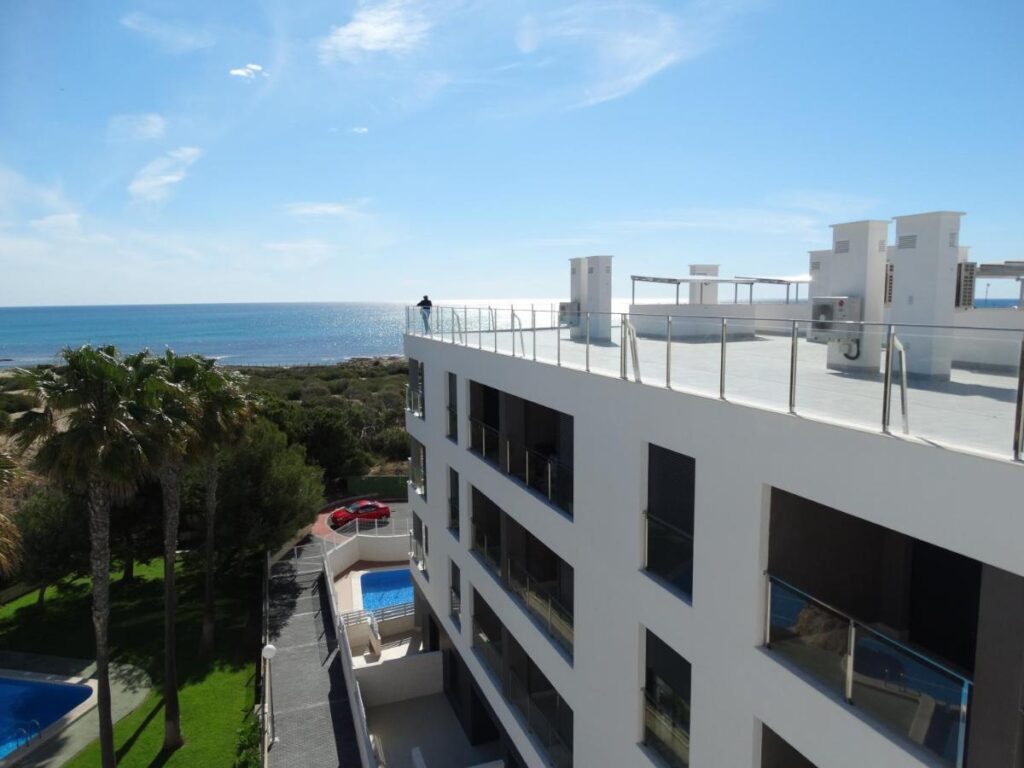Investičný apartmán neďaleko pláže v letovisku La Mata, Torrevieja