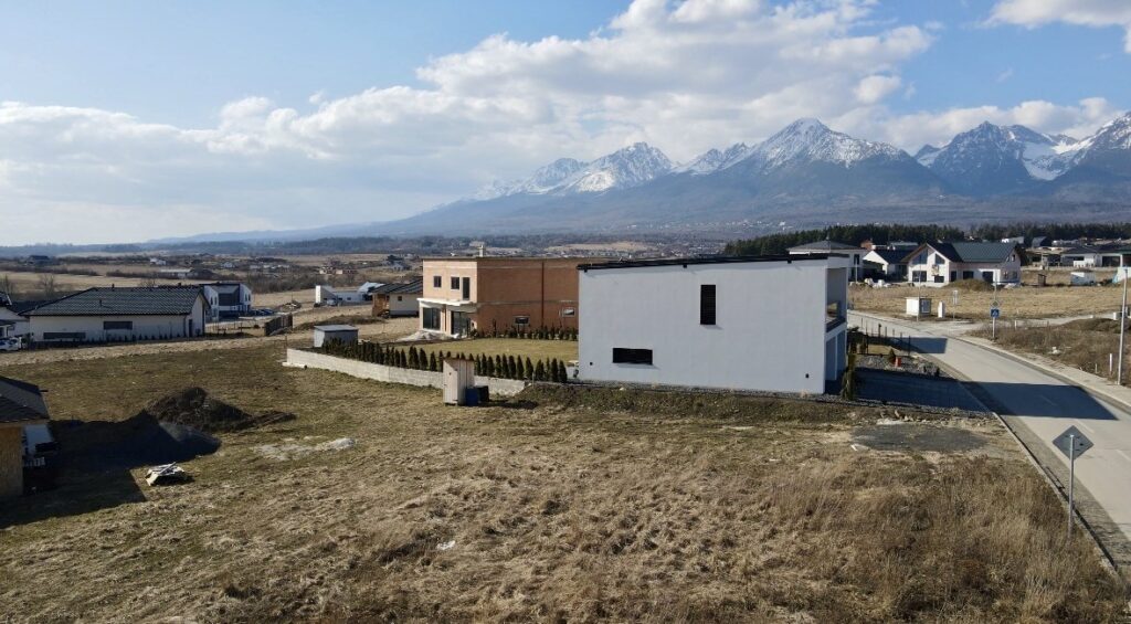 Predaj stavebného pozemku v Mlynici, lokalita Medzi Vodami