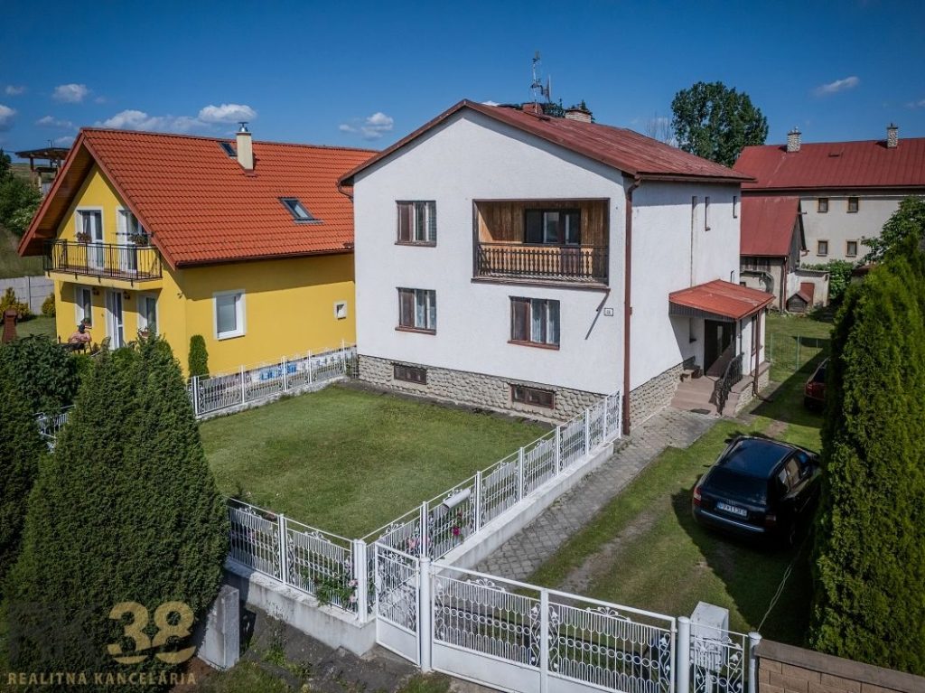 Rodinný dom v Mlynici so slnečným pozemkom a výborným potenciálom