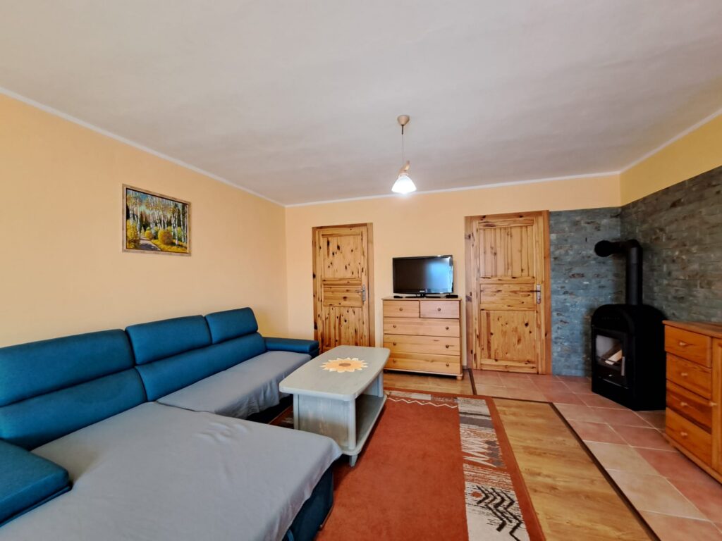Na prenájom 1-izbový apartmán v rodinnom dome v Gánovciach