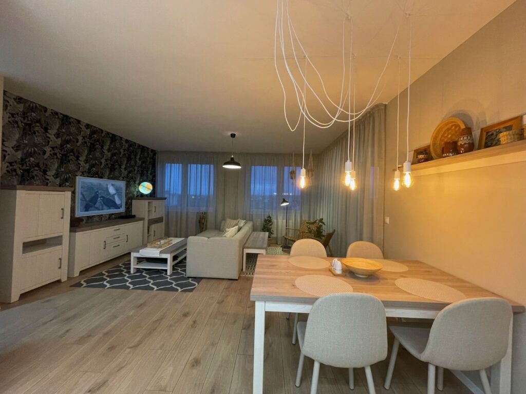 Dizajnový 2-izbový byt s lodžiou a výhľadom na mesto | Karpatská Residence, Poprad